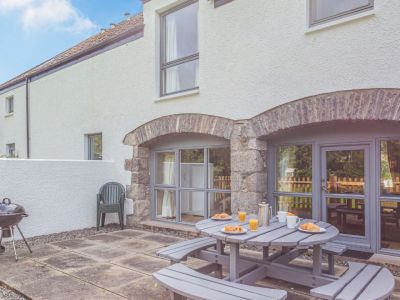 Elm Cottage